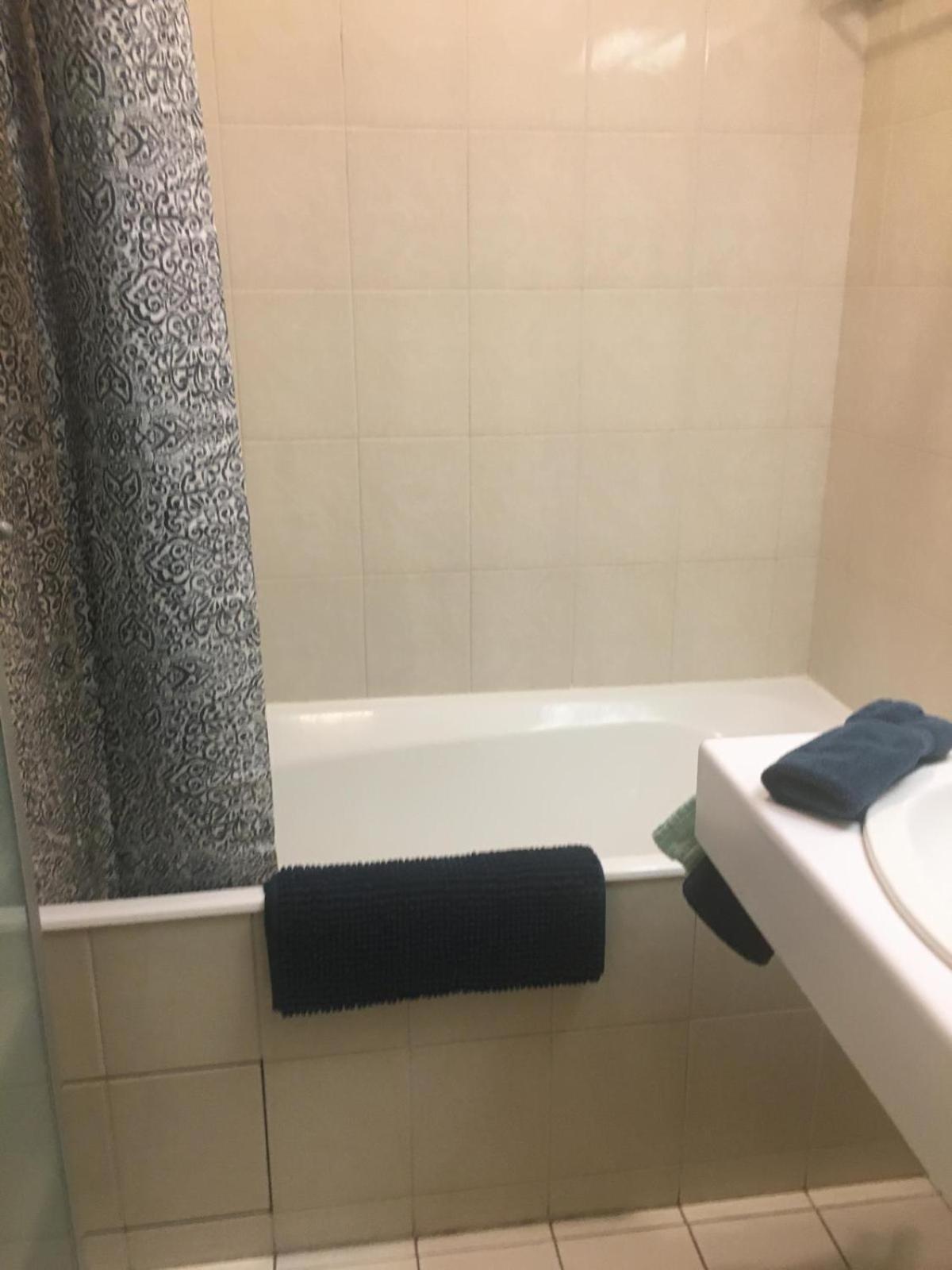 Double Room With Balcony 巴黎 外观 照片